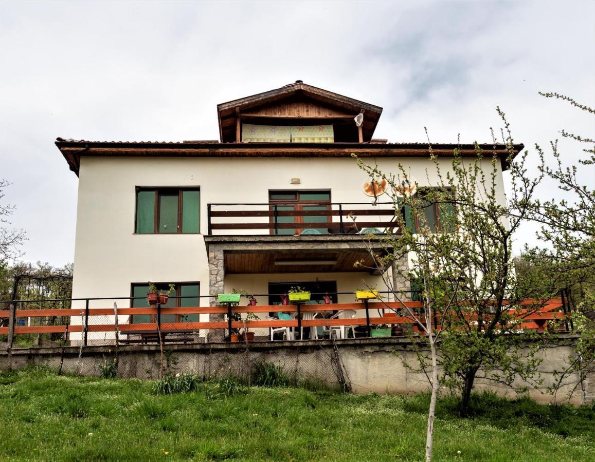 Mihaela Lake Retreat Yuvalar Exterior foto